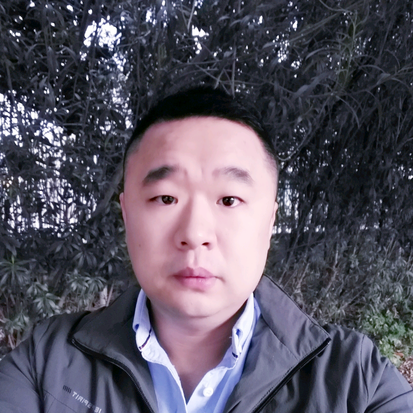 心锁笑激动的照片