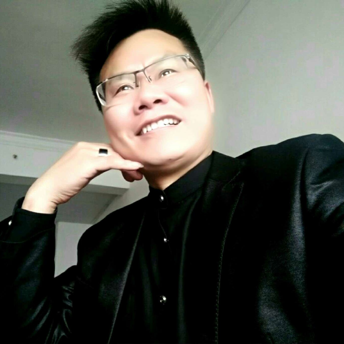 轻轻暖男的照片