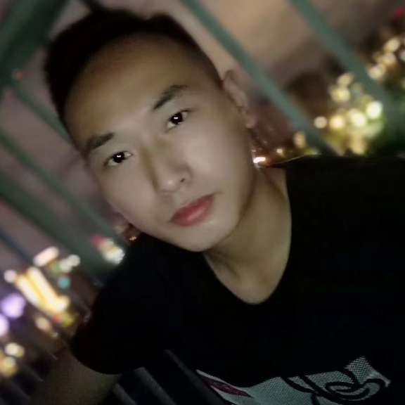 云朵有阔达的照片