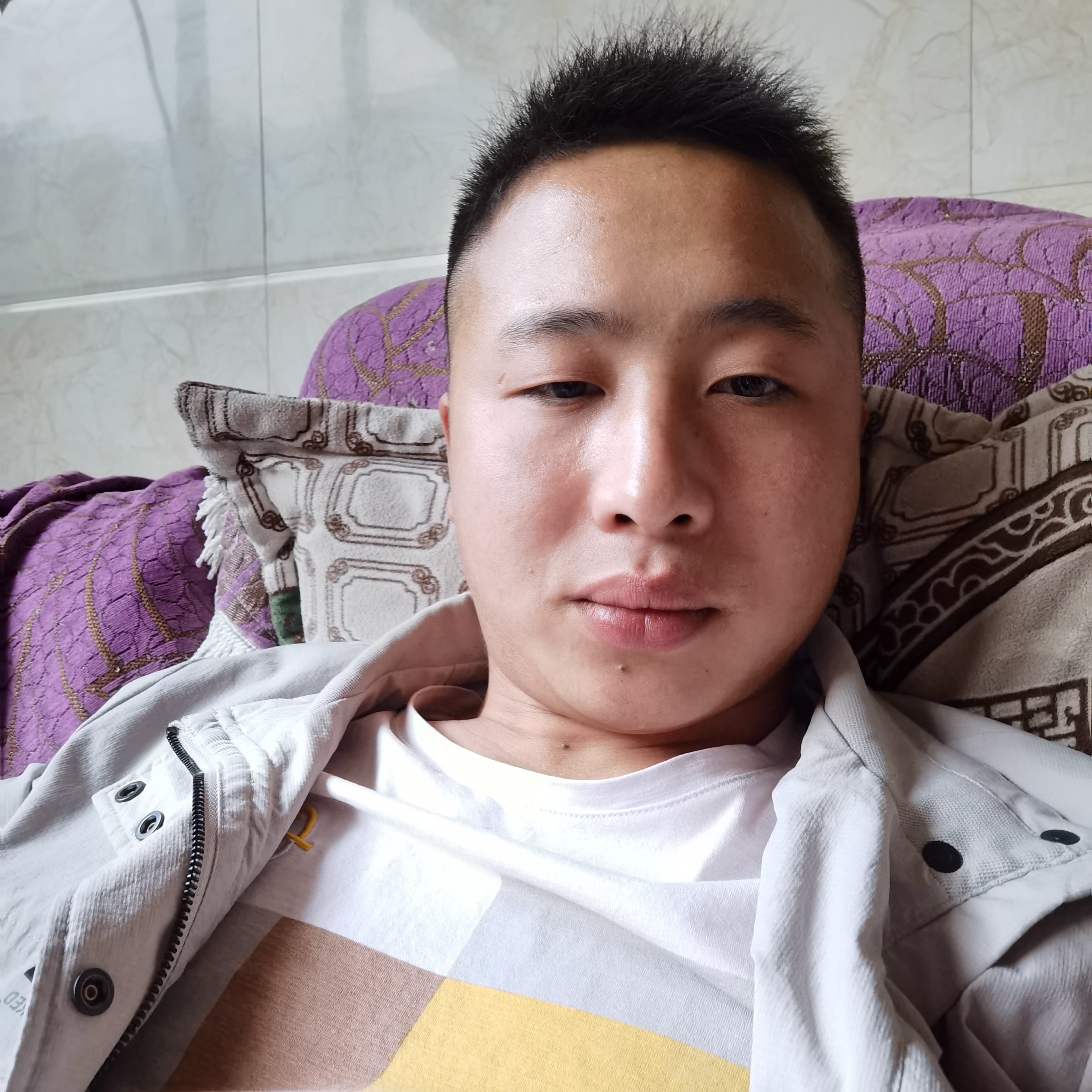 冰棍闻端庄的照片
