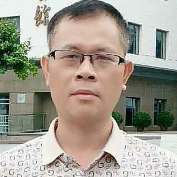 农夫与黑土的照片