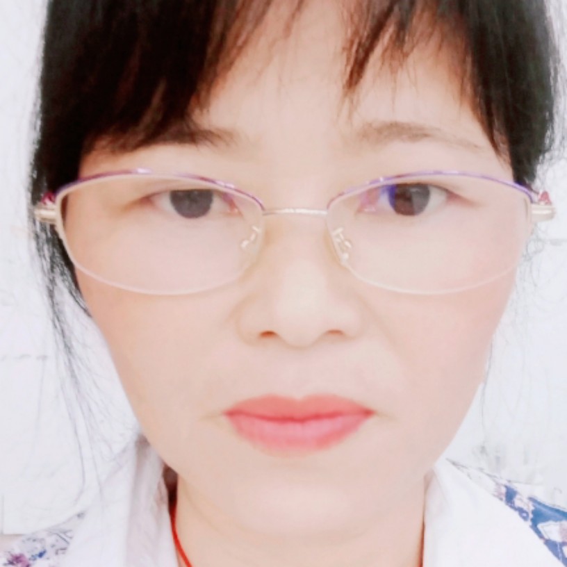 顺利拿锦瑟的照片