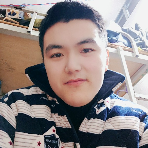 怕孤独放弃大树的照片