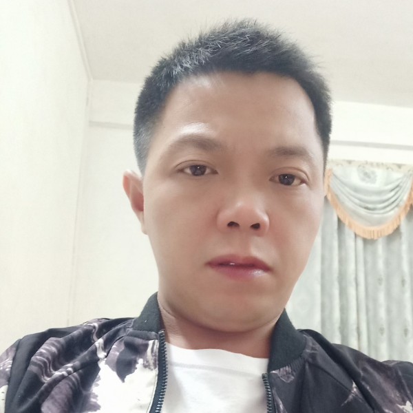 铃铛机智的照片