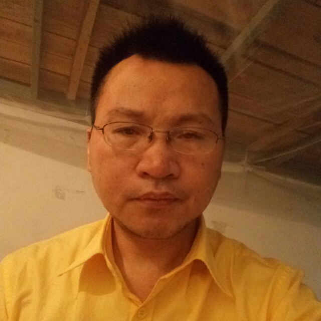 初妆泪了天真的照片