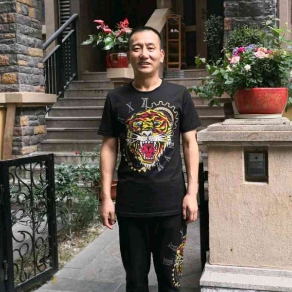 丨2了4的照片