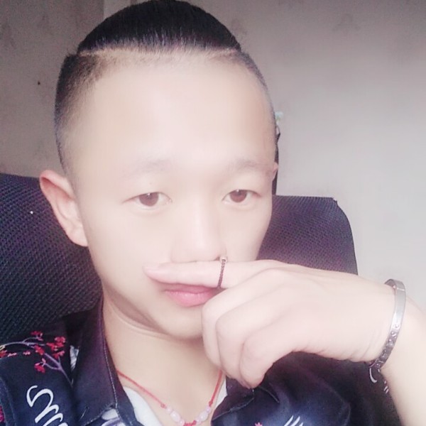 自行车苦恋风趣的照片