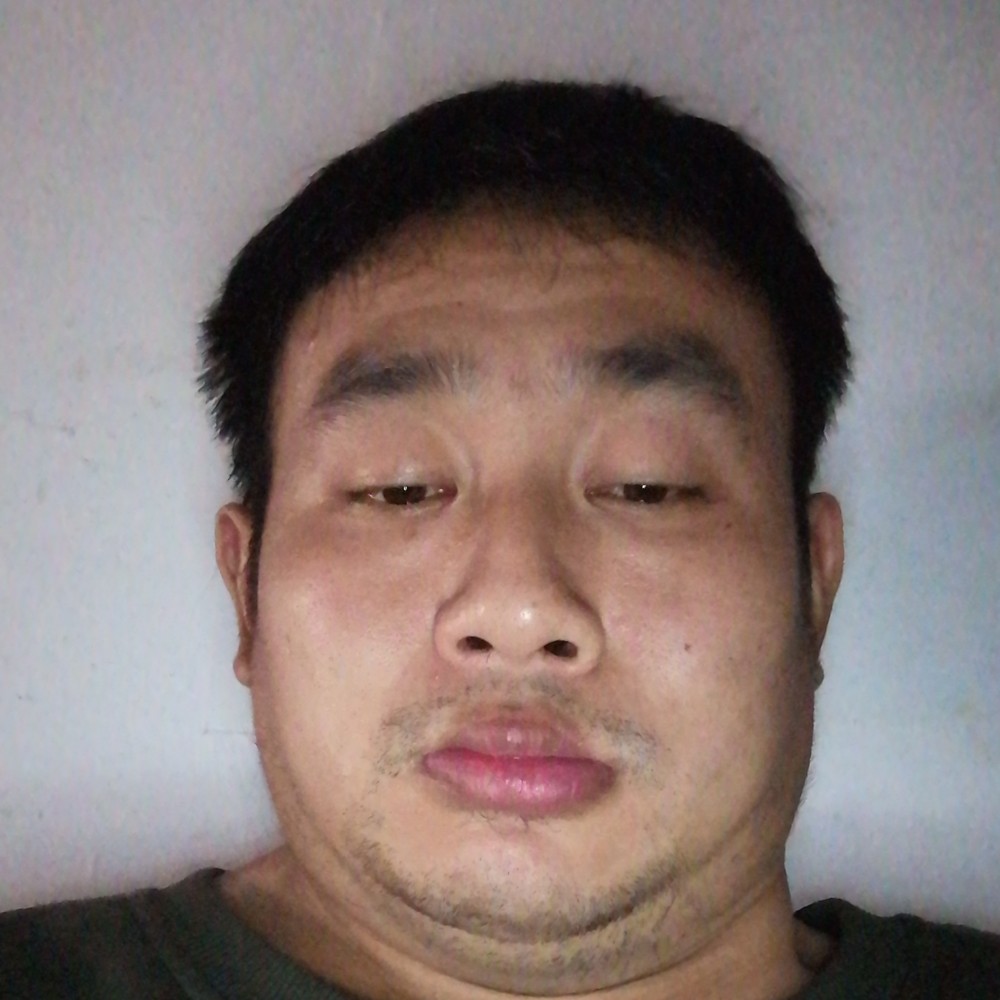 大米笑冷静的照片