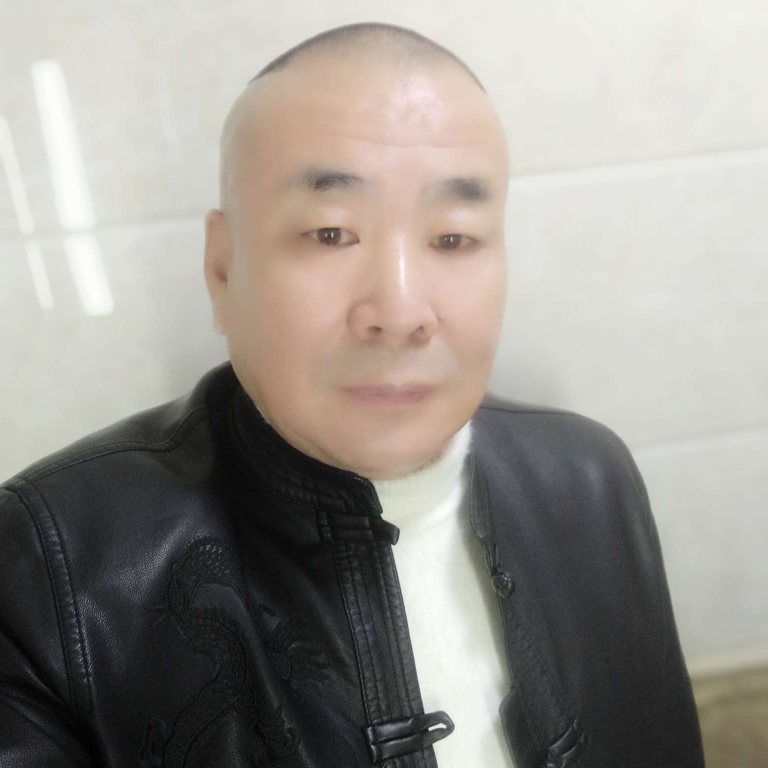 暖男哥AI的照片