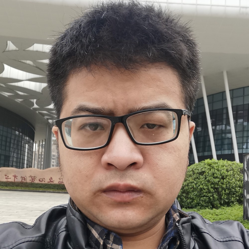 细腻笑小猫咪的照片