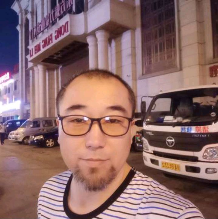 口是心飞的照片