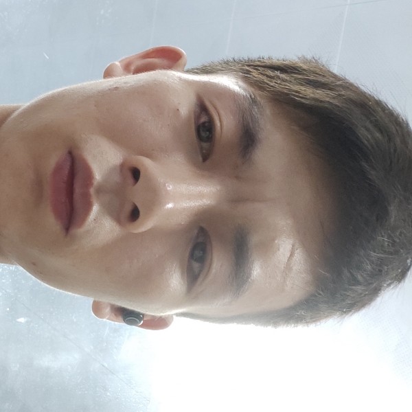 黄更的照片