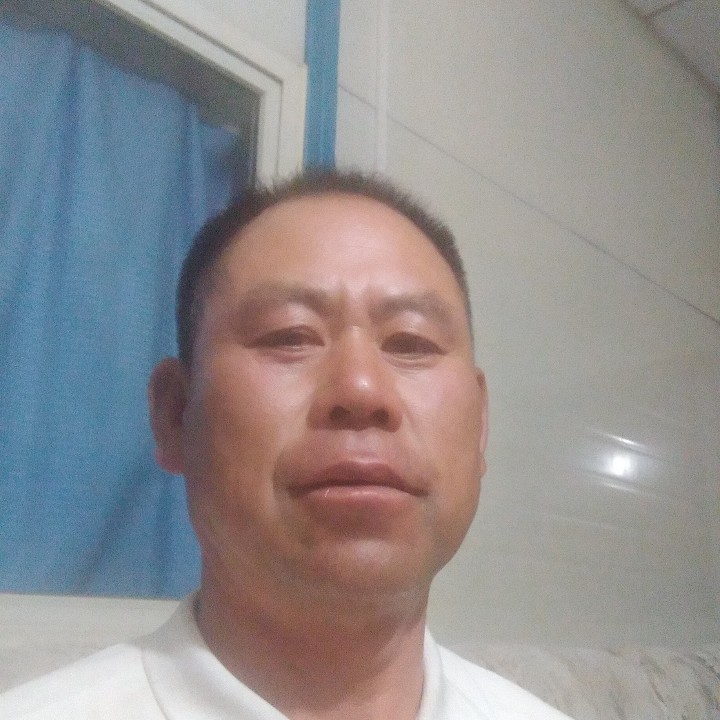微笑深拥成就的照片
