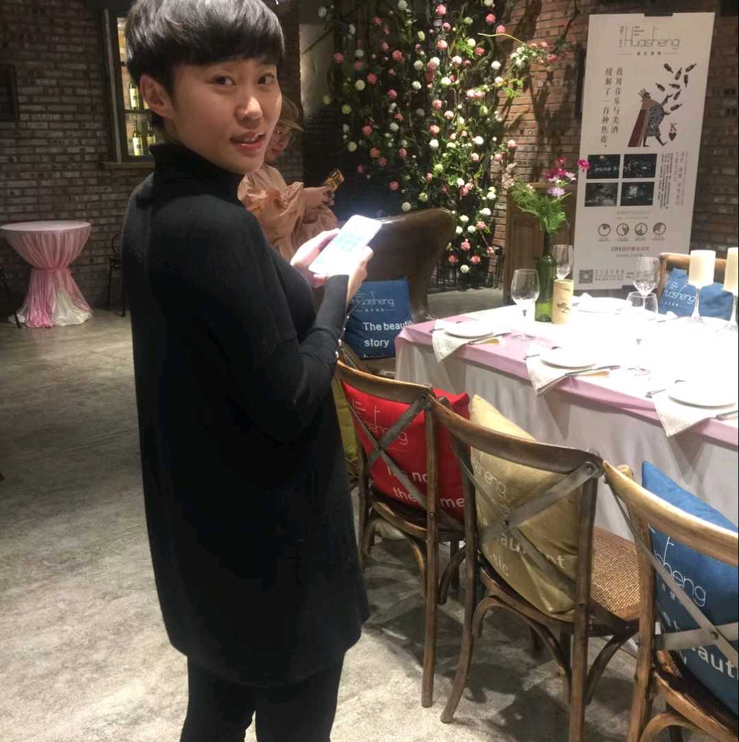 娇气等于羽裳的照片