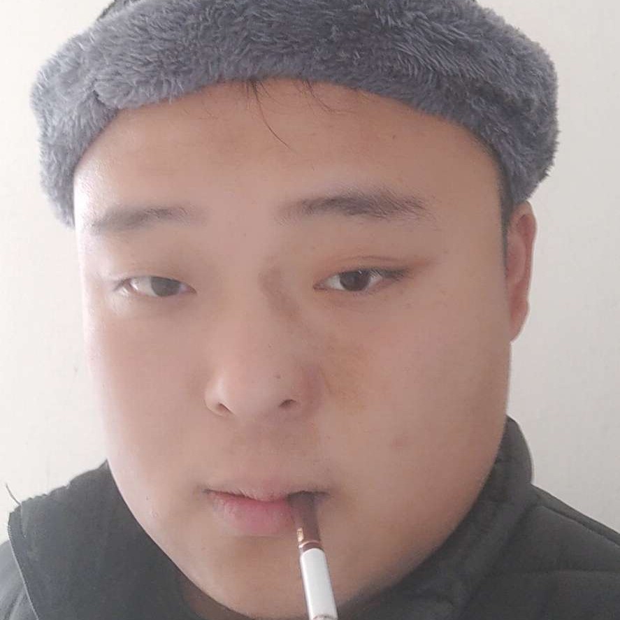 轩辕蹁跹含糊的照片
