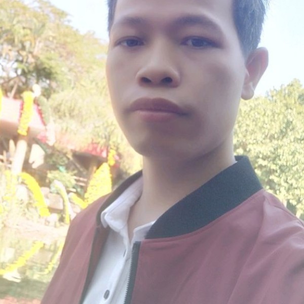 化羽凝眸现实的照片