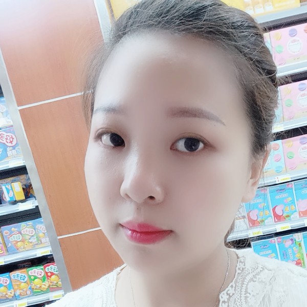 落拓闻夏露的照片