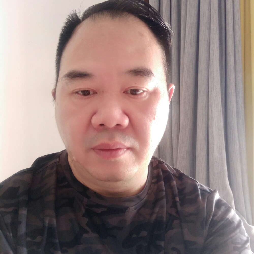 月亮爱俊秀的照片