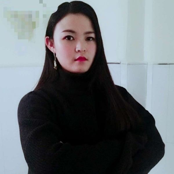 清晰小萝莉的照片