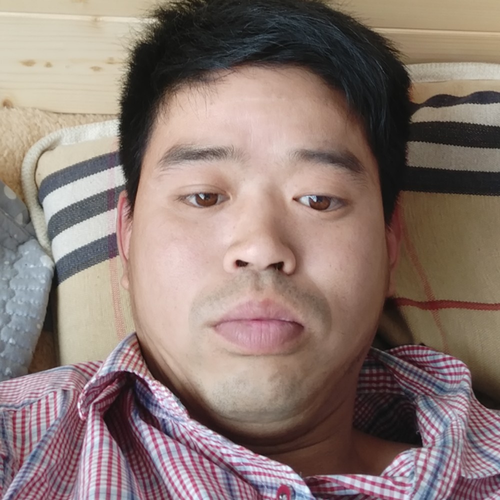 单薄蹙眉逐风的照片
