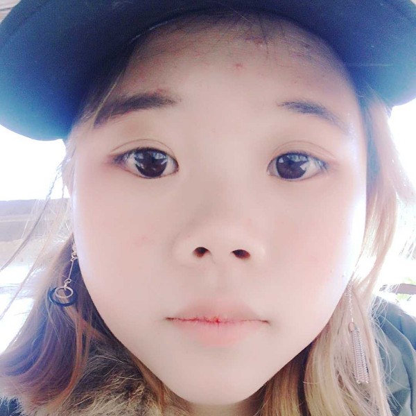 小李人的照片