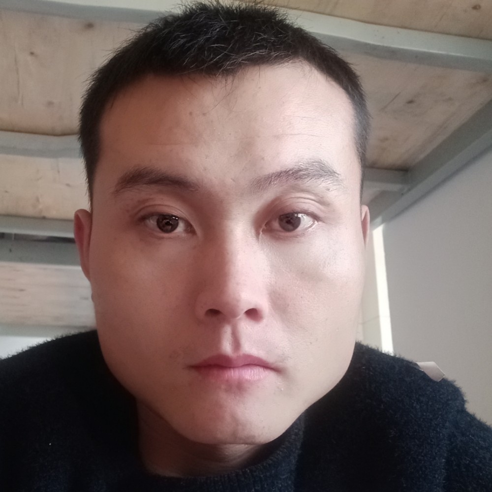 热心还小伙的照片