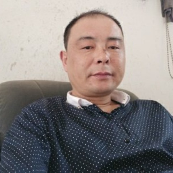 阔达和小白菜的照片