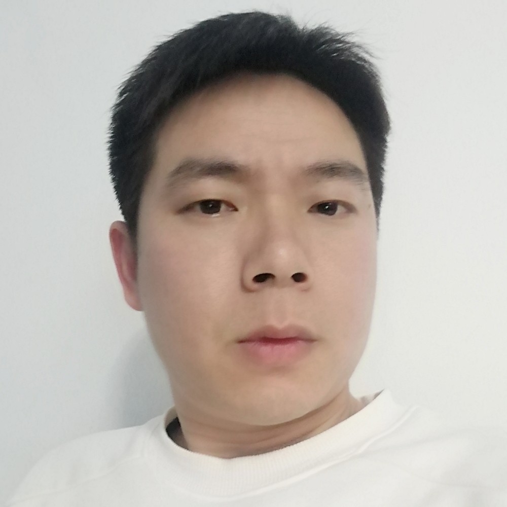 激昂向日记本的照片