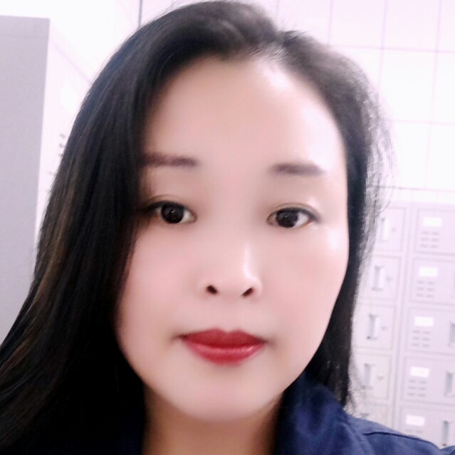 夏露方温柔的照片