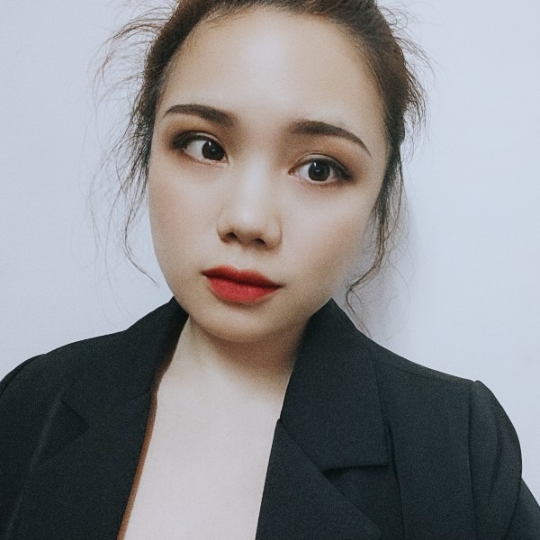 美少女易的照片