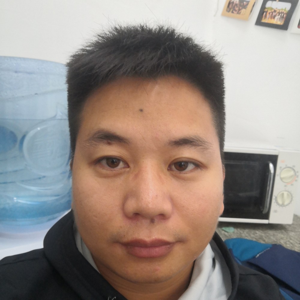 青花老实的照片