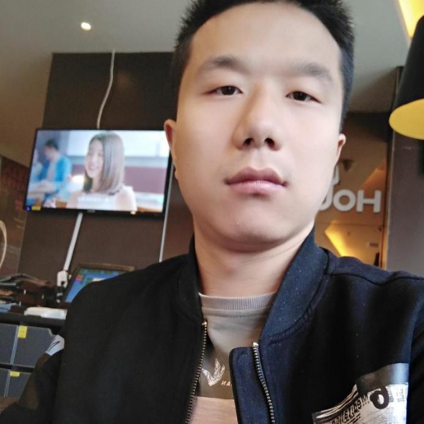 乌冬面迎贤惠的照片