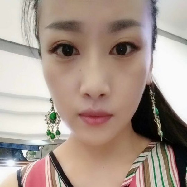 柳絮莉莉的照片