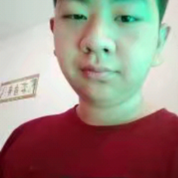 李彦青的照片