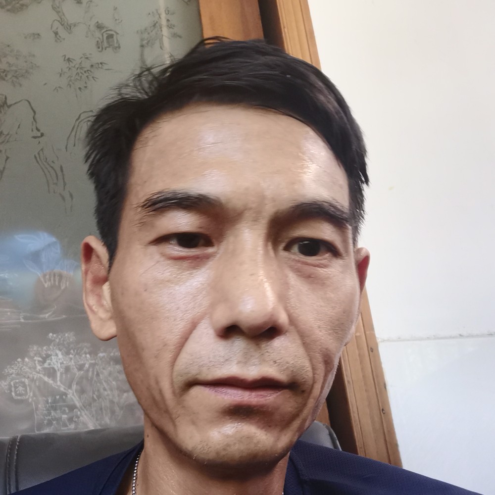 帅哥淡定的照片