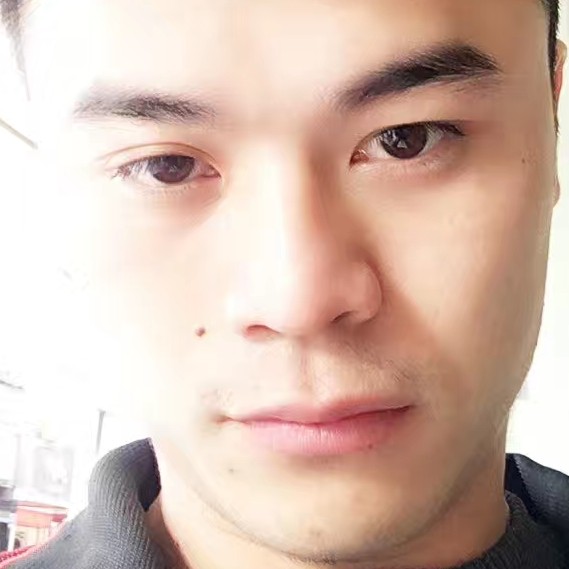 守护一身的照片