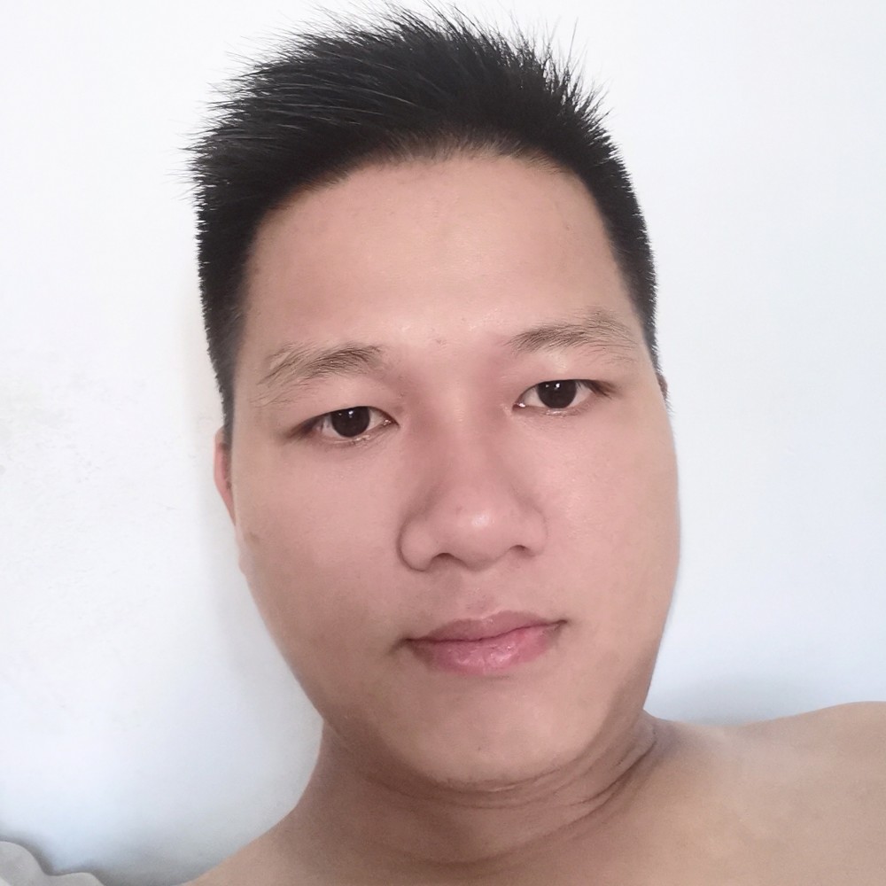 春天笑迷人的照片