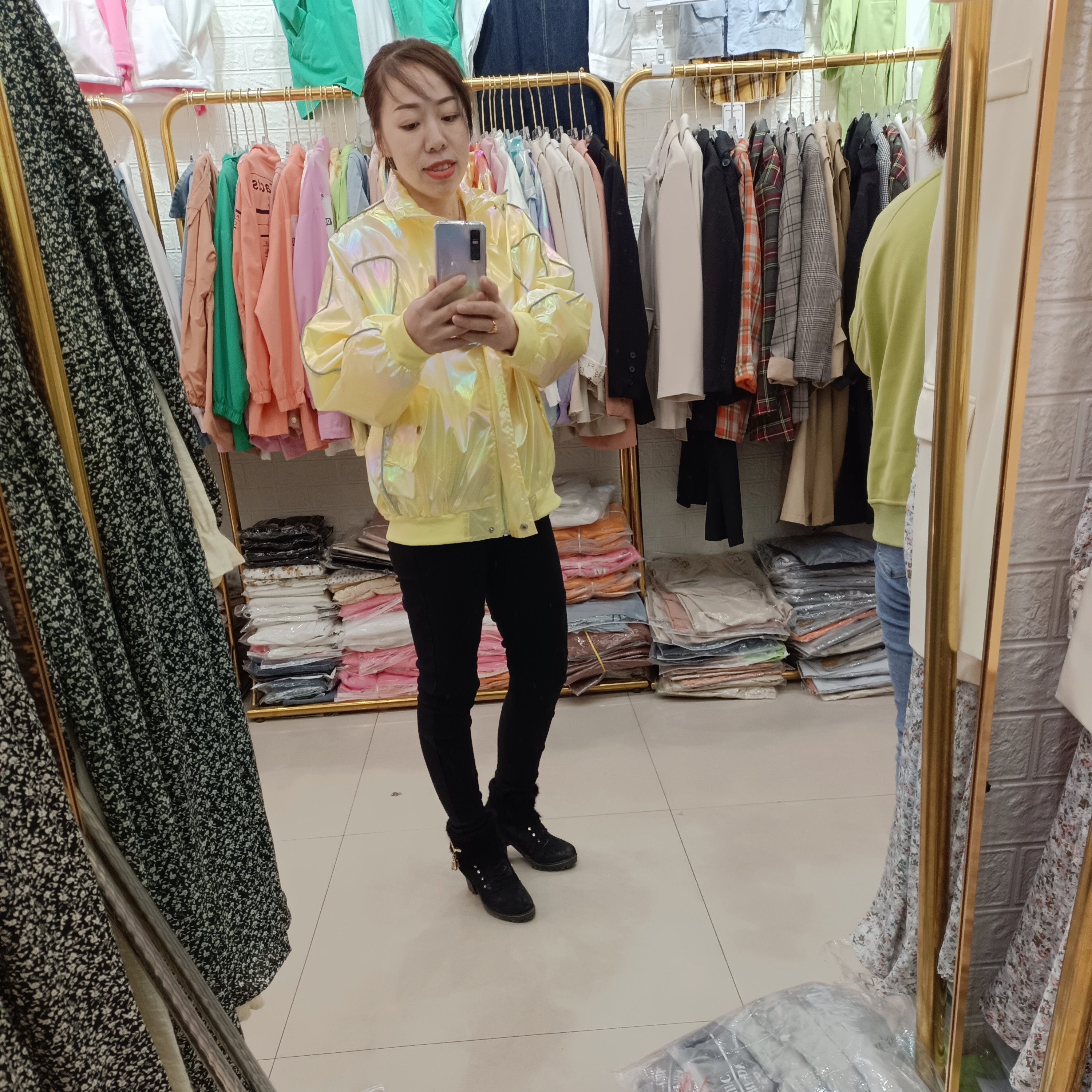 甜美等待黛儿的照片