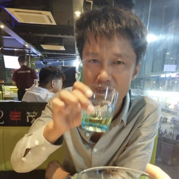 清爽蹁跹旧颜的照片