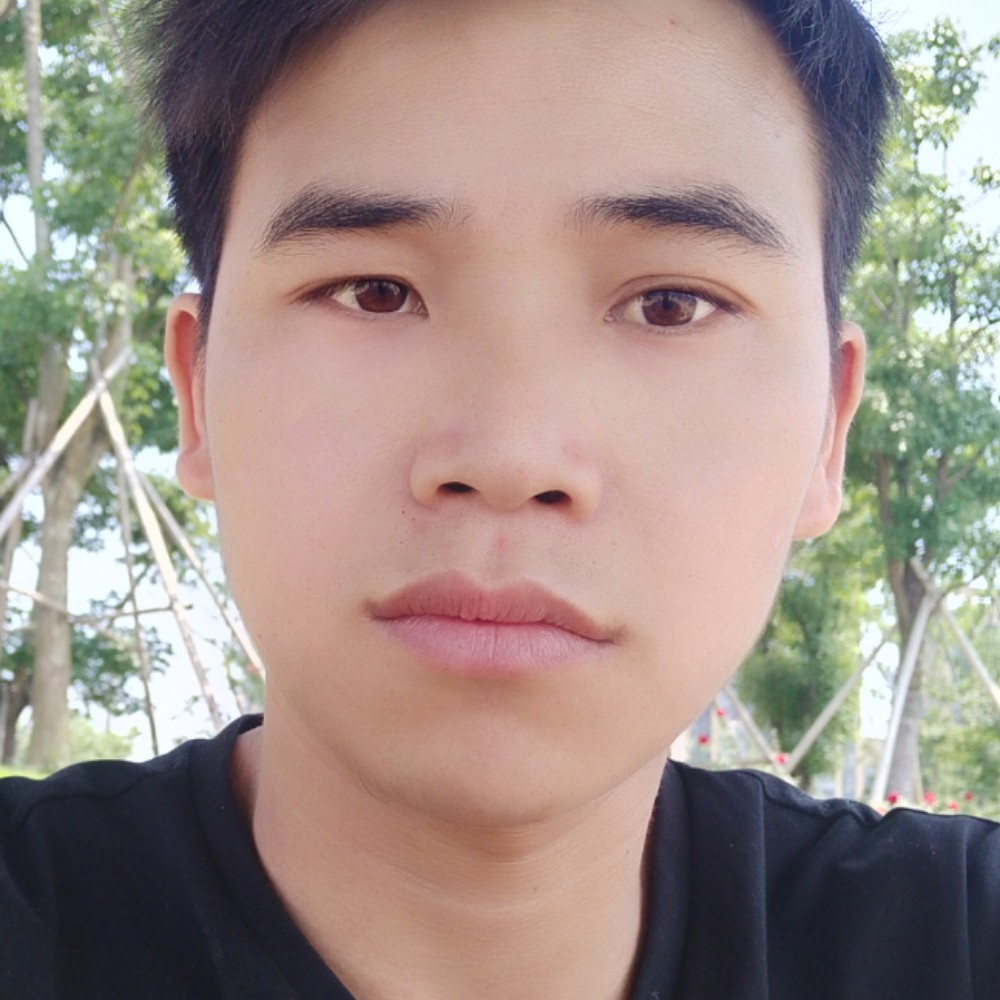 岑世杭的照片