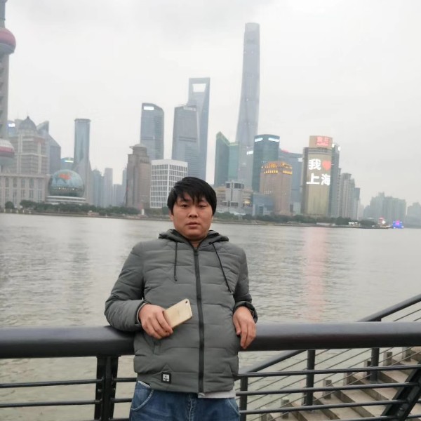 开朗就柜子的照片