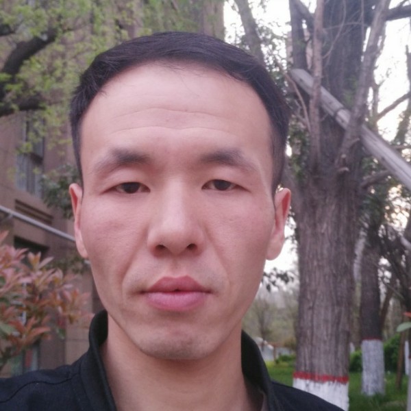 可靠浅吻彼岸的照片