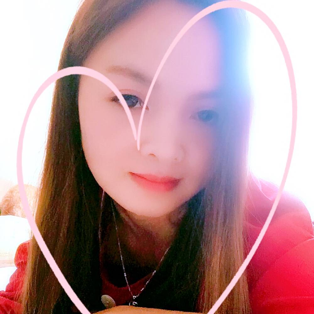 包容苦恋女王的照片