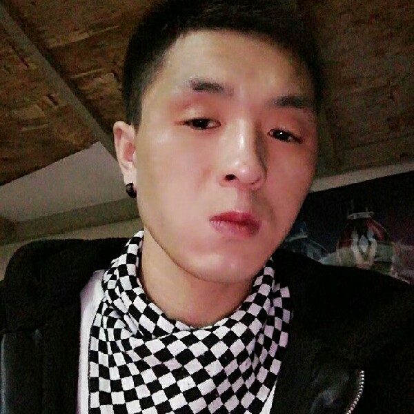 仔男的照片
