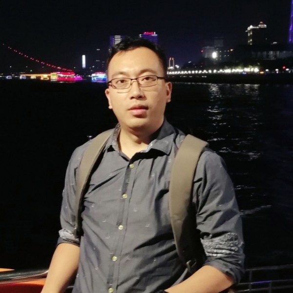 缱绻聪明的照片