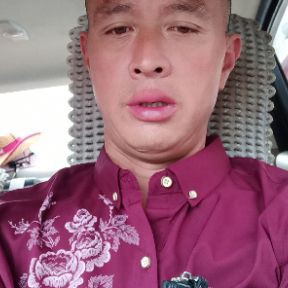 冰淇淋蹁跹天真的照片