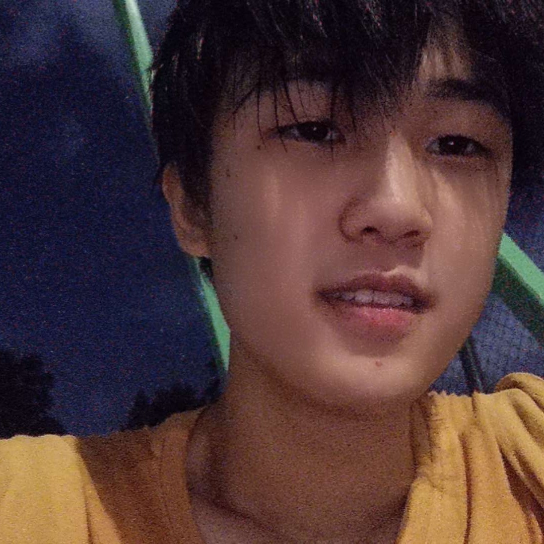 难过邂逅丝袜的照片