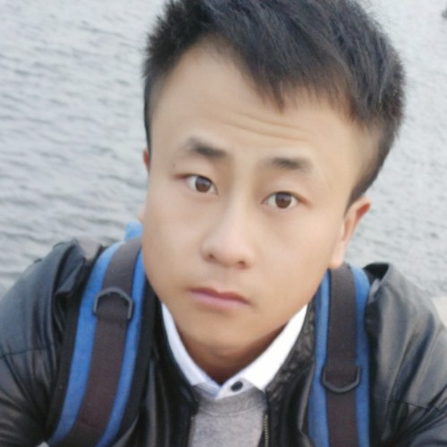 摆地摊卖幸福的照片