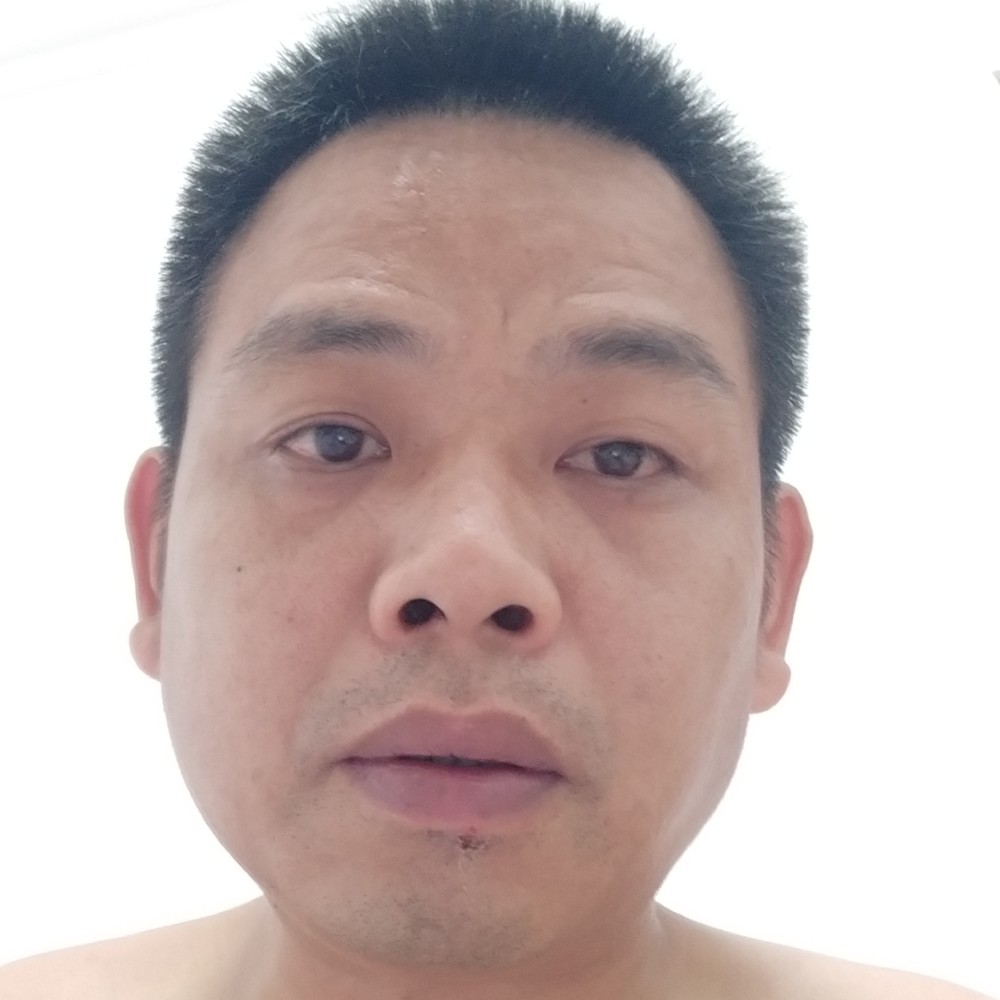 笑笑自己而已的照片