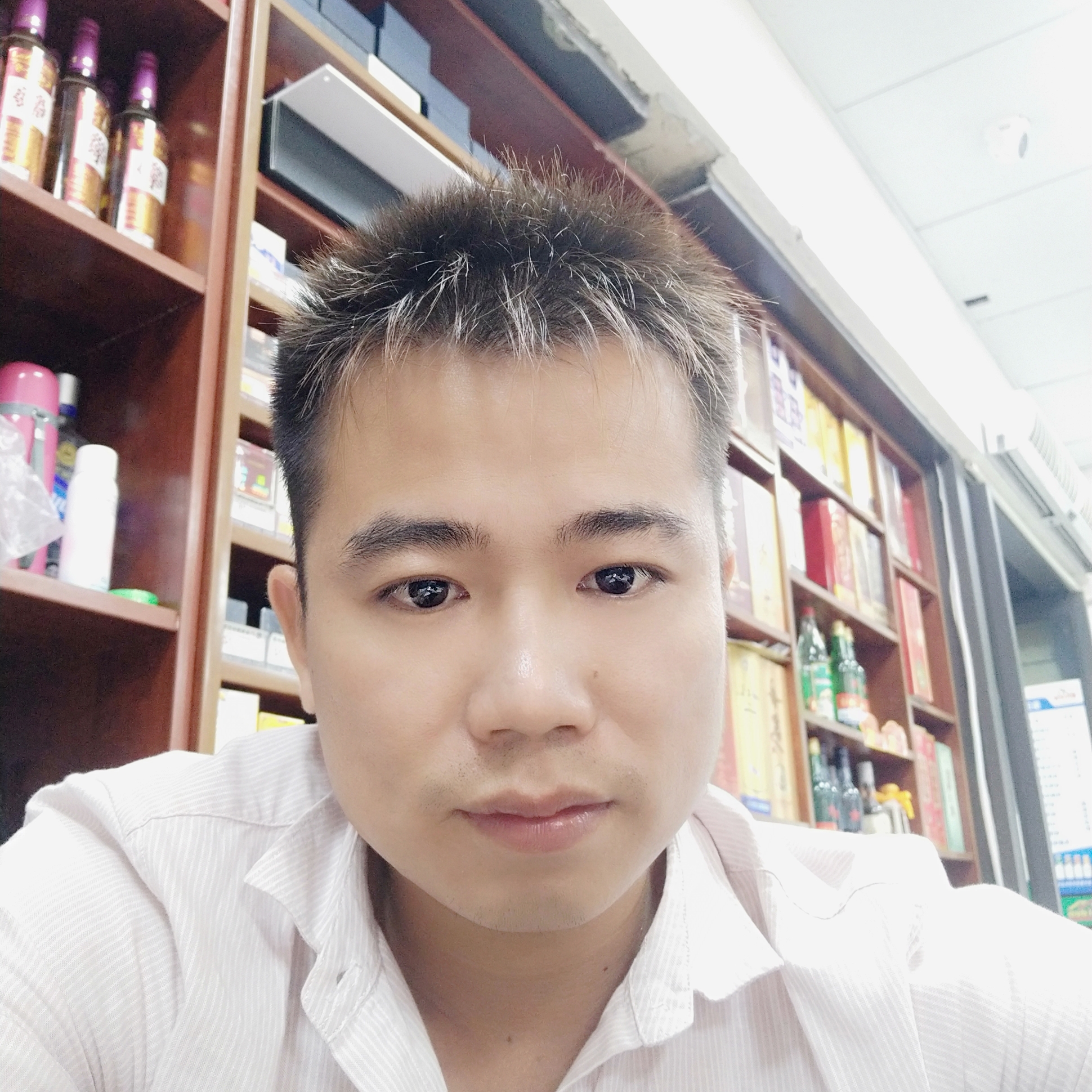 尘宵放弃沉默的照片